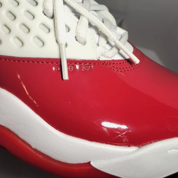 Air Jordan Maxin 200 White Gym Red sz 9 (Factory Defect) main image 8